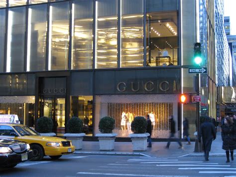 gucci stores new york.